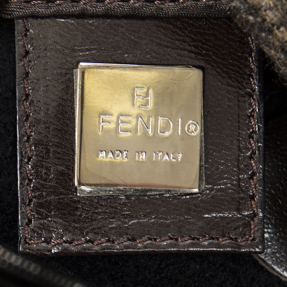 Fendi Baguette - Picture 8 of 9